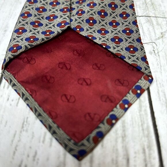 VALENTINO Cravatte Geometric Print  Silk Tie NeckTie Made in Italy - Picture 3 of 5